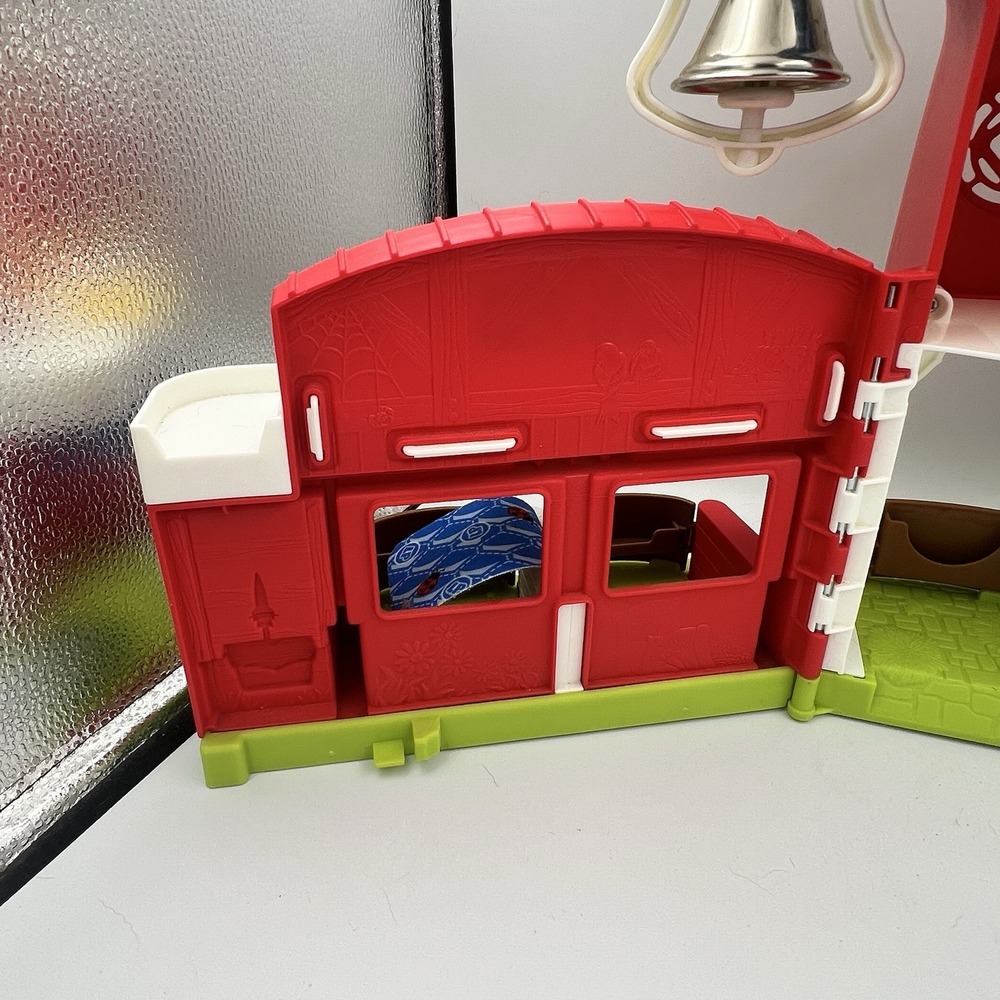 Fisher-Price Little People Caring for Animals Farm Playset 6 Figures Works - Picture 13 of 16